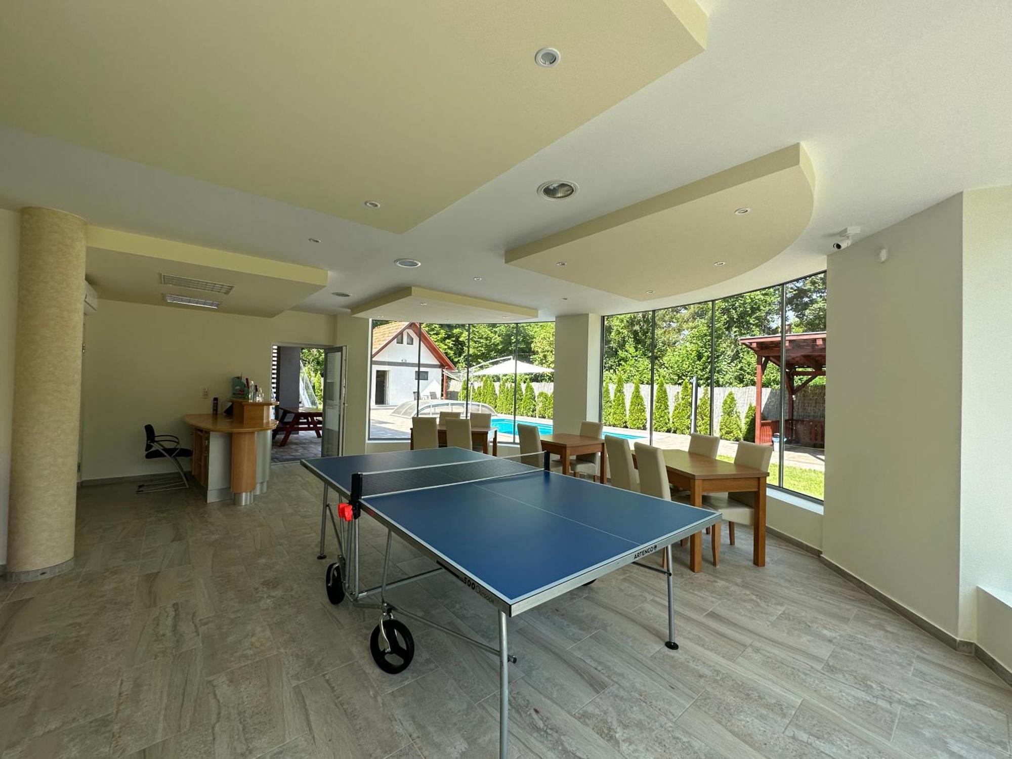 Csaladi Villa Balatonszárszó Zewnętrze zdjęcie